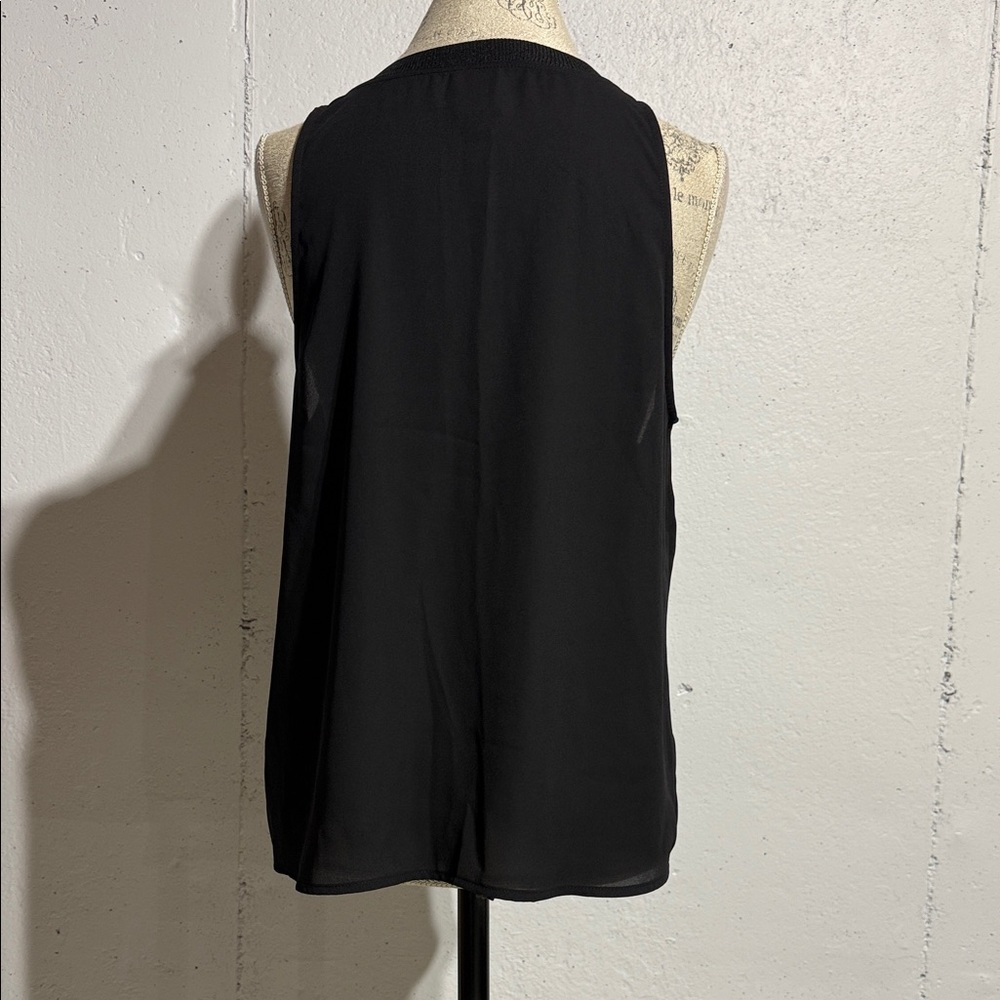 Worthington Elegant Black Sleeveless Top - Picture 3 of 9
